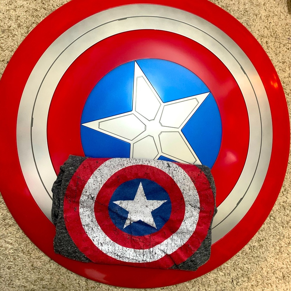 Women’s Captain America T-Shirt